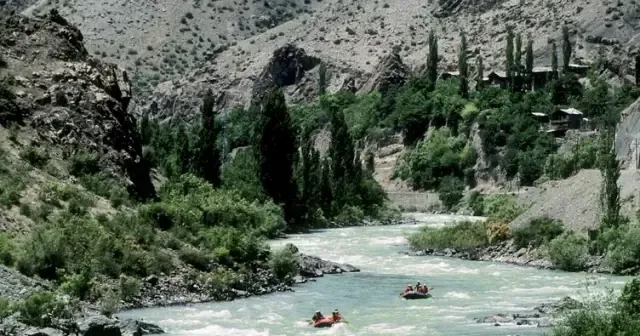 Eski Çoruh yatağı — Yusufeli mevkii