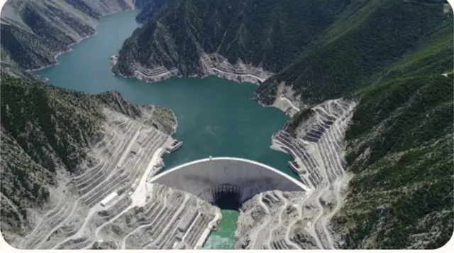 Deriner Barajı — dünyanın 6. yüksek barajı, 247 metre