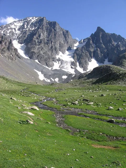 Kaçkar Dağı — Artvin'in en yüksek noktası, 3.937 metre